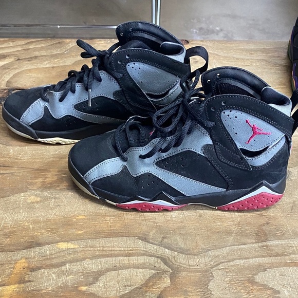 Nike Jordan 7 Retro Sport Fuchsia GS 2015 Grade School Size 5.5Y - Picture 6 of 6